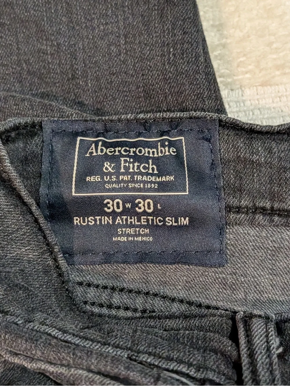 Abercrombie & Fitch Rustin Athletic Slim Stretch Dark Gray Jeans Size 30x30